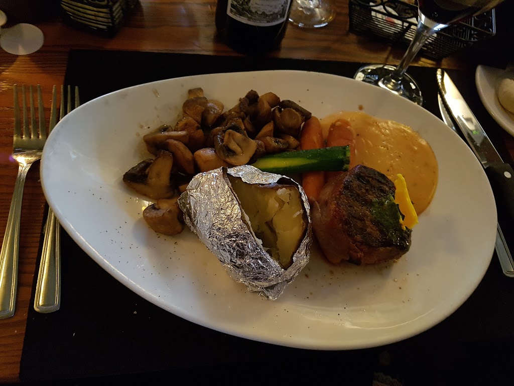 Restaurant La Chaumière Bifteck - Joliette | 25 Chemin du Golf East, Saint-Charles-Borromée, QC J6E 2B5, Canada | Phone: (450) 753-4124