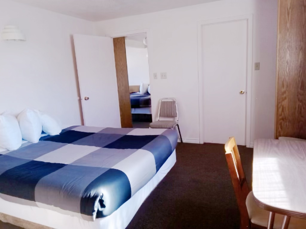 Cardston Inn | 848 Main St, Cardston, AB T0K 0K0, Canada | Phone: (403) 653-3952
