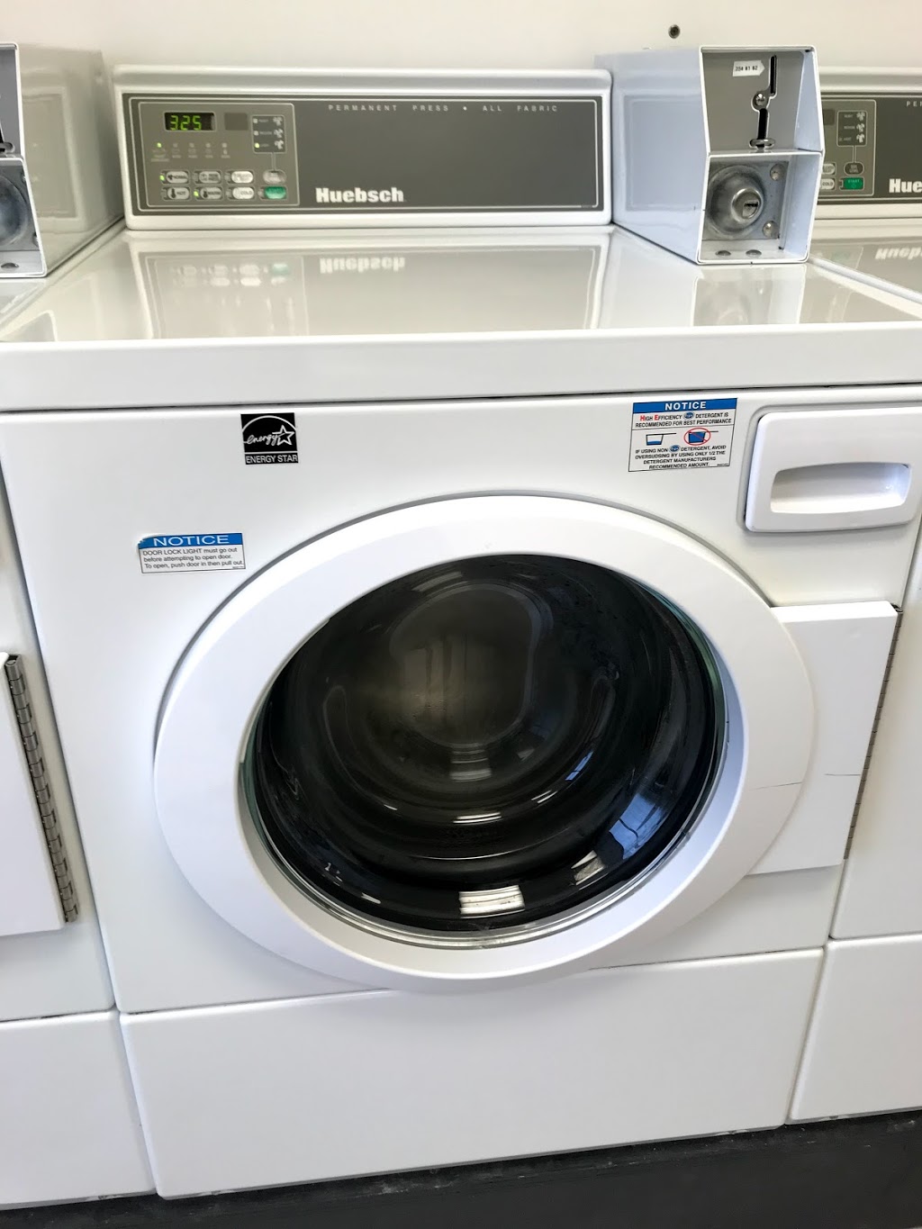 Thorold Laundromat | 9 Pine St N, Thorold, ON L2V 3Z9, Canada