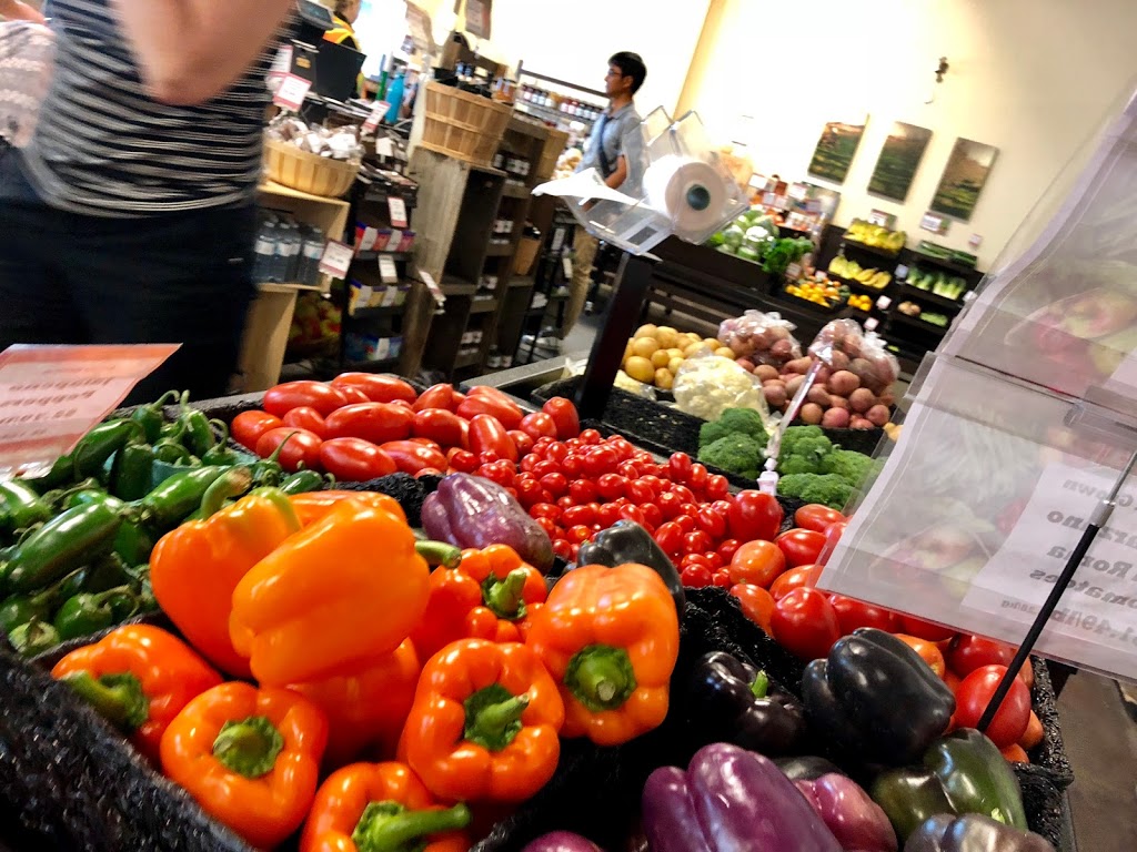 BC Tree Fruits Market | 826 Vaughan Ave, Kelowna, BC V1Y 7E4, Canada | Phone: (250) 763-8872