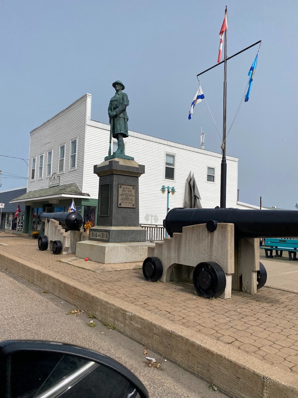 Marshalls Gifts & Souveniers | 62 Water St, Digby, NS B0V 1A0, Canada | Phone: (902) 245-4606
