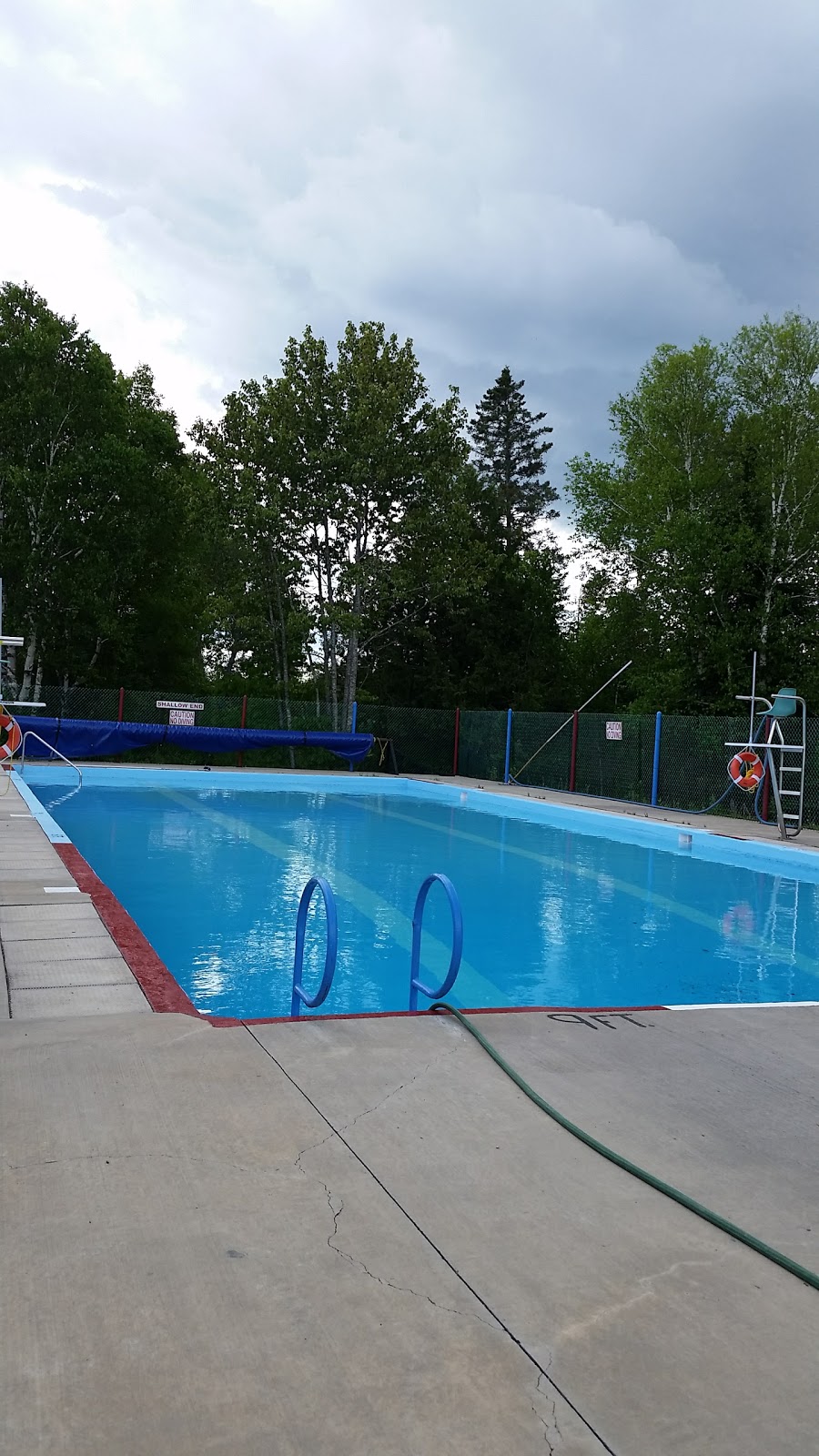 Cardiff Pool | 2 Balsam St, Cardiff, ON K0L 1M0, Canada | Phone: (613) 339-2442