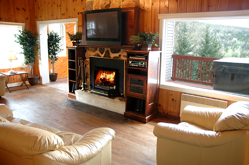 Domaine Sainte-Agathe | 650 Rue du Domaine, Sainte-Agathe-des-Monts, QC J8C 3C9, Canada | Phone: (819) 326-5836
