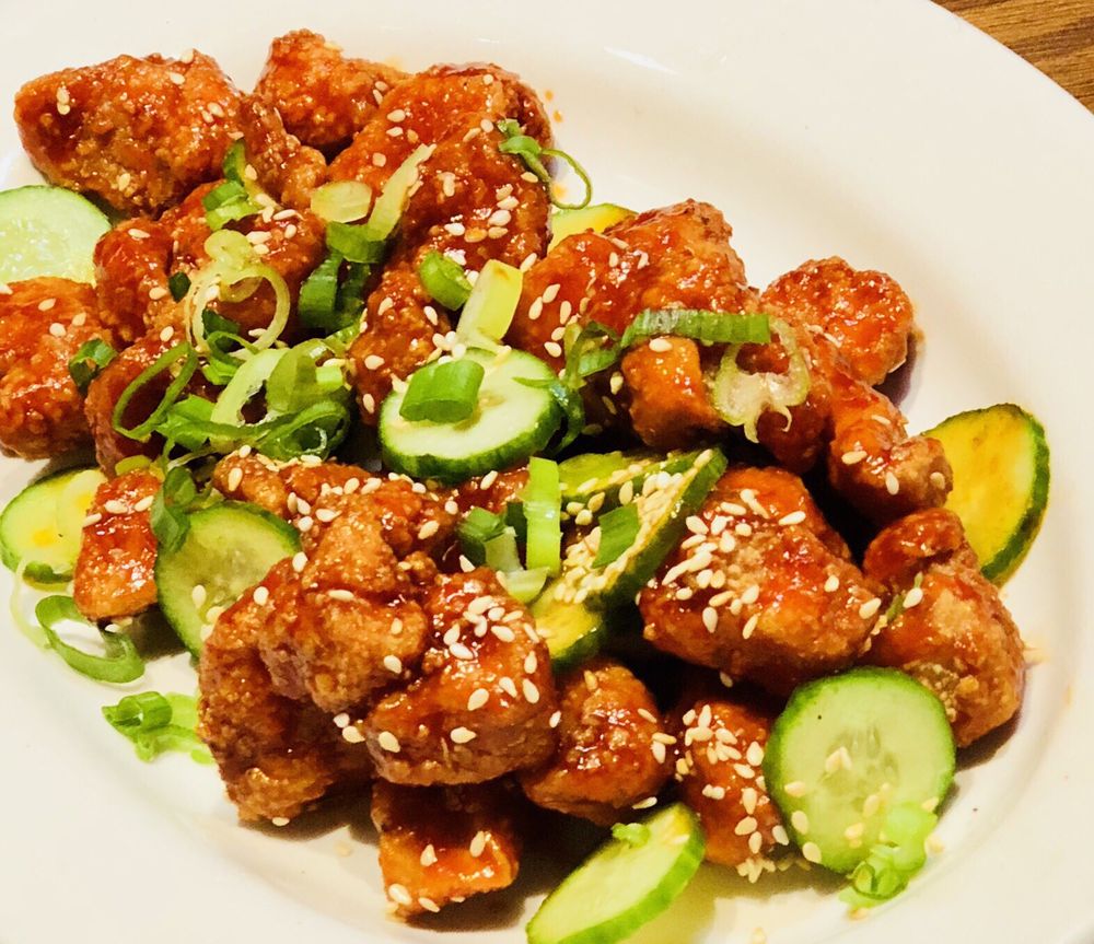 Browns Socialhouse Erin Mills | 2525 Hampshire Gate #2b, Oakville, ON L6H 6C8, Canada | Phone: (905) 829-2727