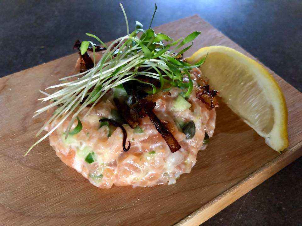 Bistro Tête de cochon | 618 Rte Marie-Victorin, Verchères, QC J0L 2R0, Canada | Phone: (514) 619-6253