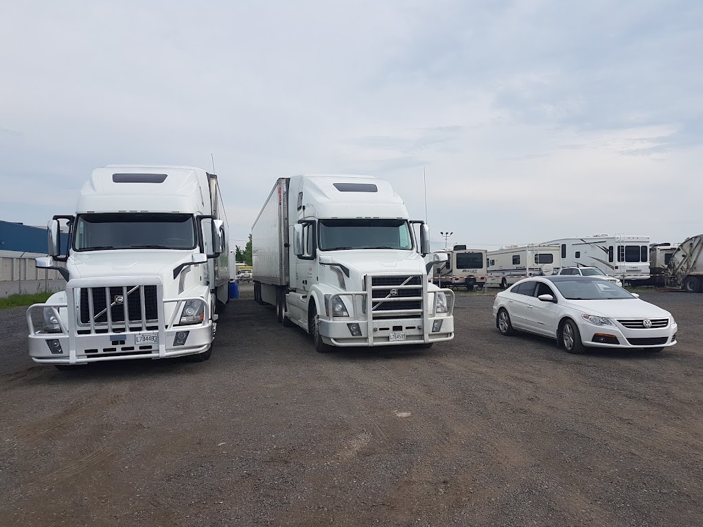 EMC2 Transport | 500 Rue Ouimet, LÎle-Bizard, QC H9C 1R5, Canada | Phone: (514) 621-1917