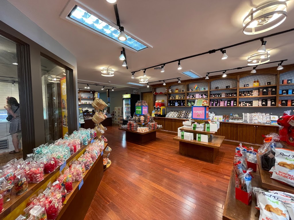ANNE of Green Gables Chocolates Cavendish Boardwalk | 9139 Cavendish Rd, New Glasgow, PE C0A 1N0, Canada | Phone: (902) 963-3050