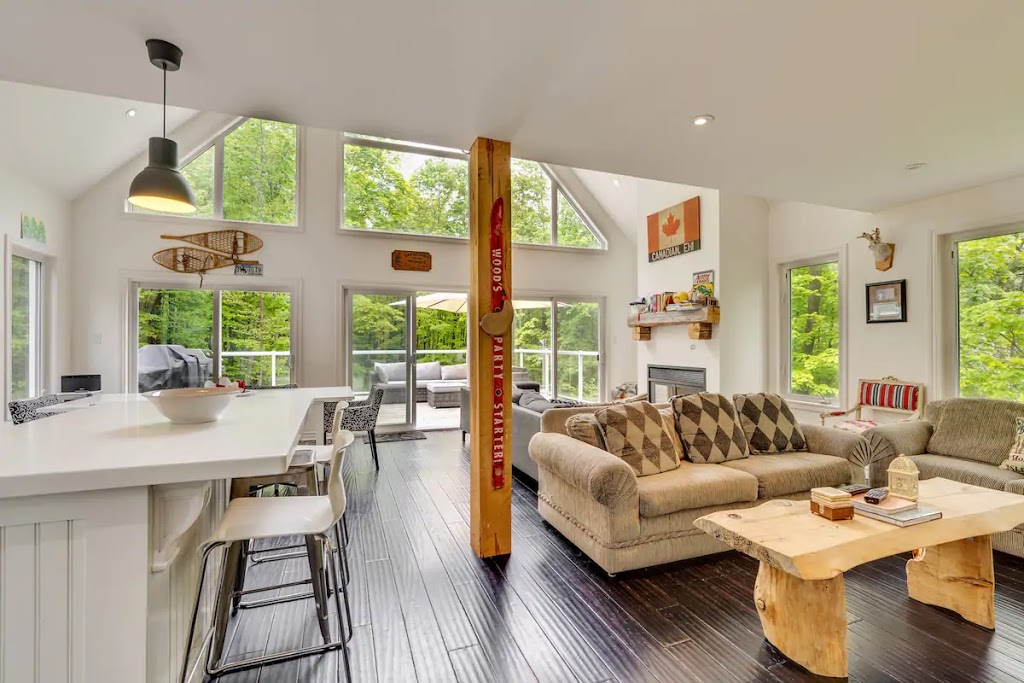 Barries best cleaning | 13 Penvill Trail, Barrie, ON L4N 1T7, Canada | Phone: (249) 359-8172