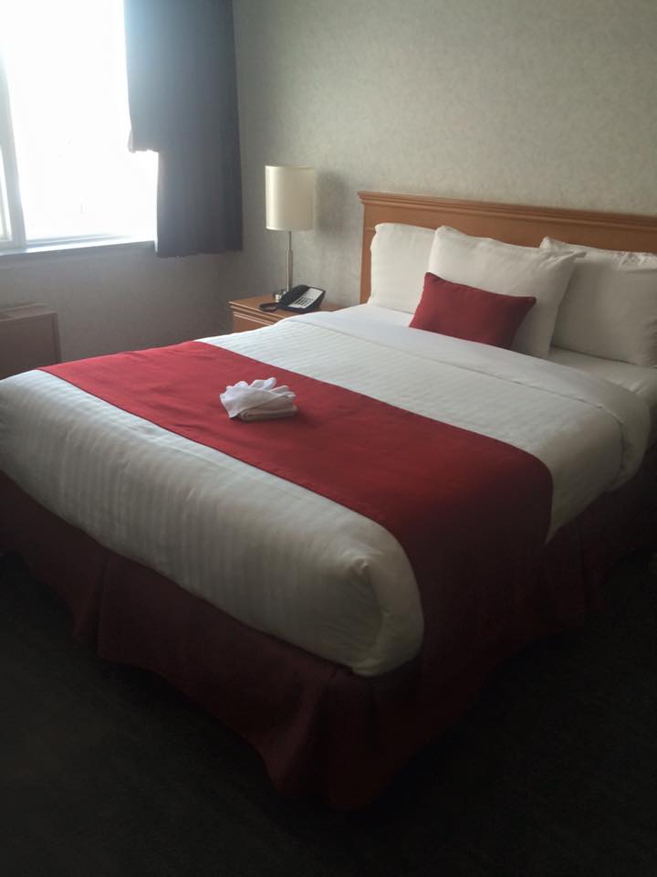 Sands Inn & Suites | 12340 Fort Rd NW, Edmonton, AB T5B 4H5, Canada | Phone: (780) 474-5476