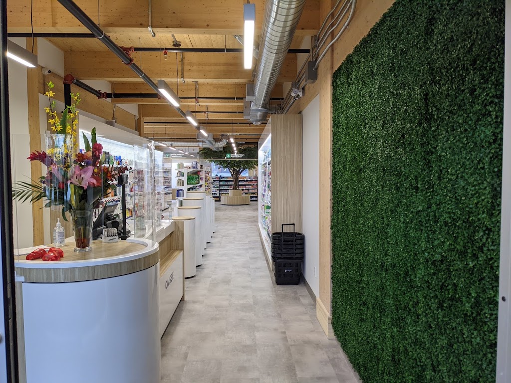 Familiprix Emilie Antoun Laval | 1500 R. Montgolfier suite 101, Laval, QC H7T 0A2, Canada | Phone: (450) 497-0800