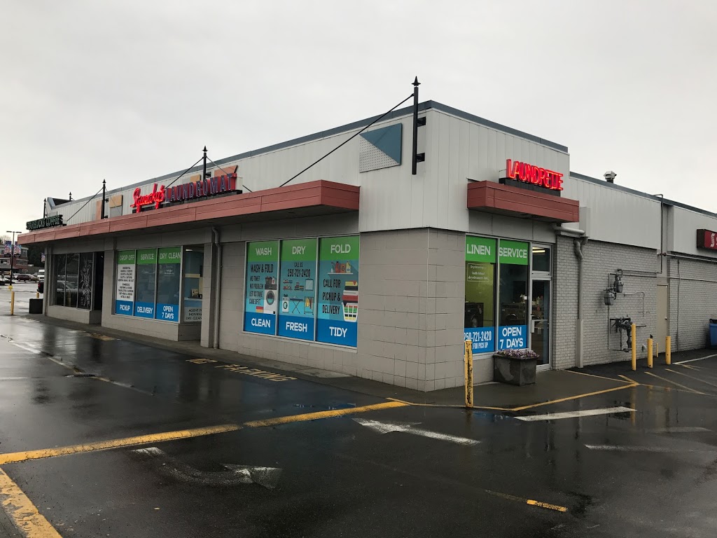 Squeakys Laundromat | 3601 Shelbourne St, Victoria, BC V8P 4H1, Canada | Phone: (250) 721-2420