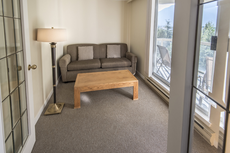 Woodrun Lodge by Whiski Jack | 4910 Spearhead Dr, Whistler, BC V0N 1B4, Canada | Phone: (604) 962-0220