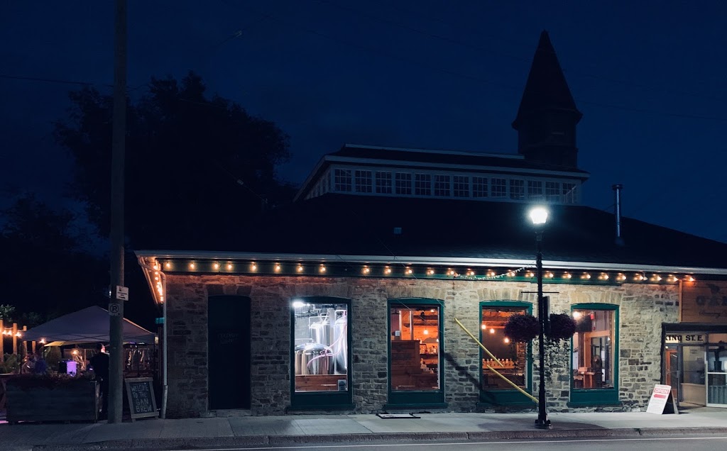 Gananoque 1000 Islands Visitor Centre | 10 King St E, Gananoque, ON K7G 1E6, Canada | Phone: (613) 382-8044