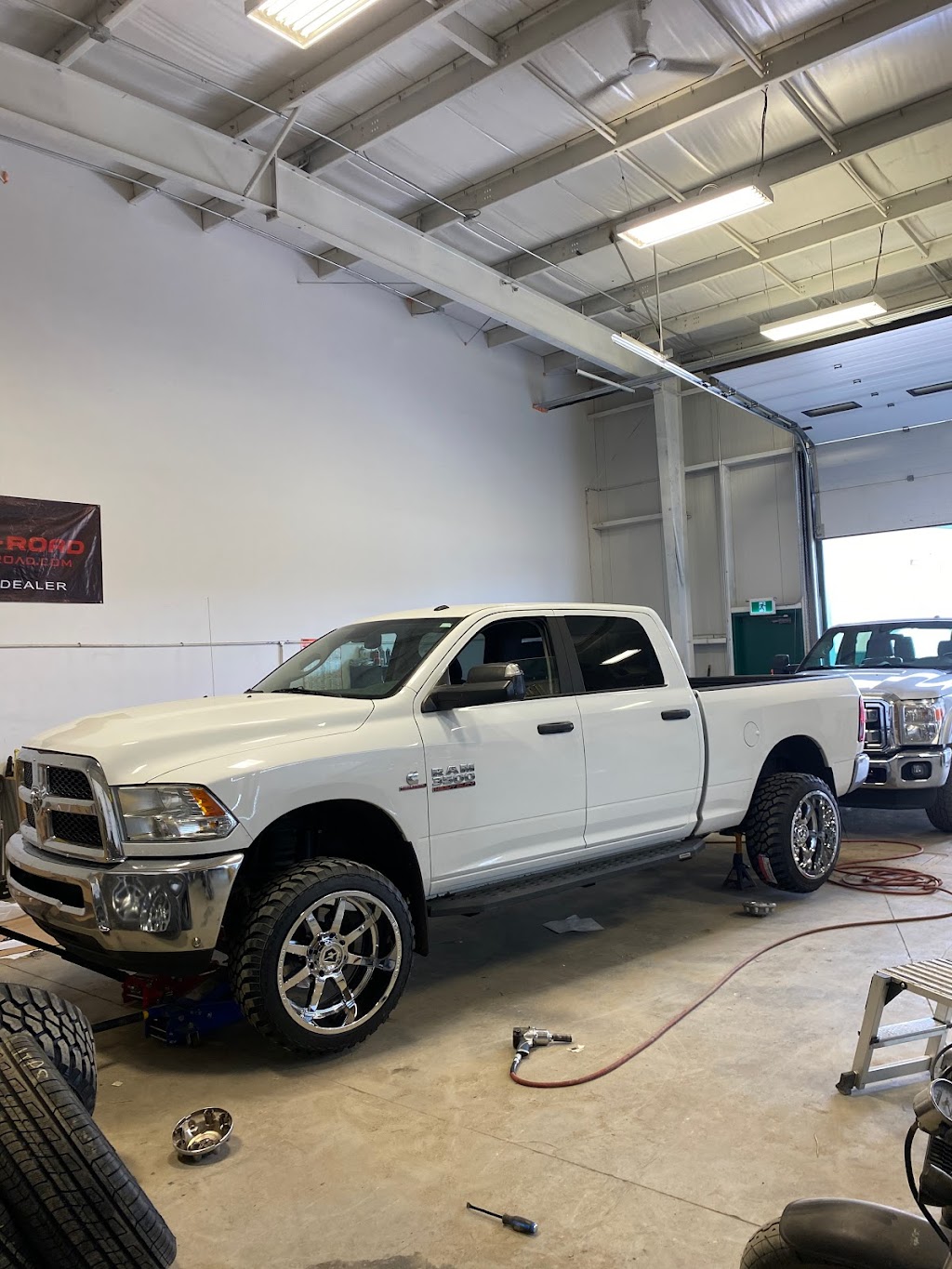 Offset Truck and Tire LTD | 6 Tool Push Ave, Devon, AB T9G 2A2, Canada | Phone: (780) 777-3668