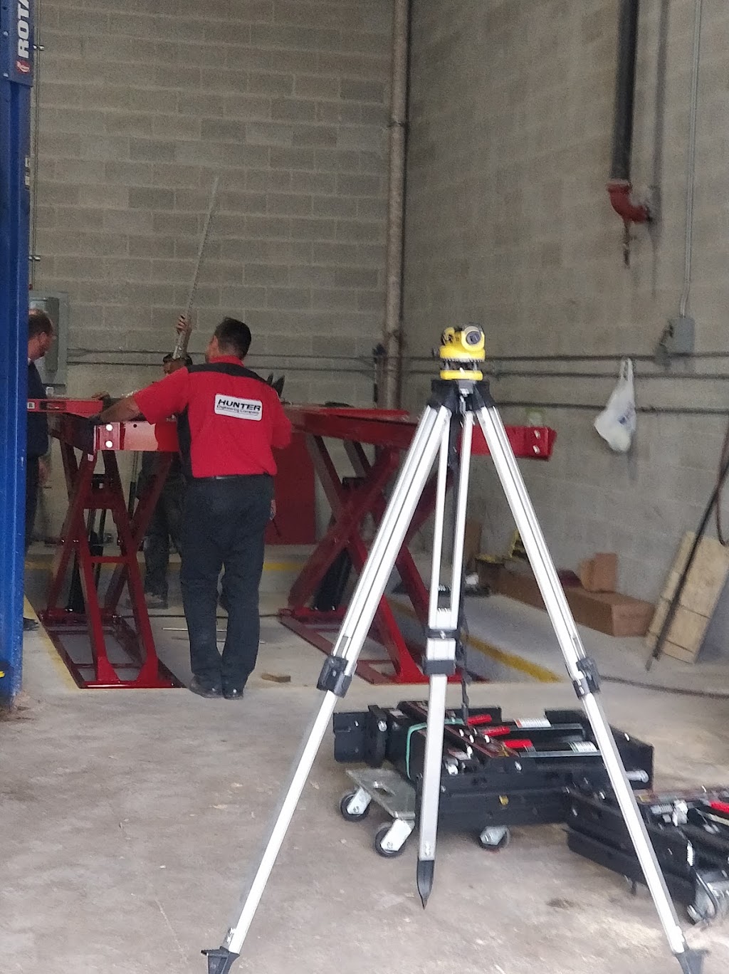 Hunter Canada 240 Edward St 4, Aurora, ON L4G 3S9, Canada