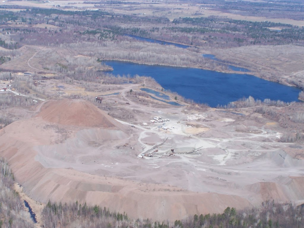 Crushed Stone & Aggregate Supply in Quebec - Lamarche McGuinty | 89 Chem. Bristol Mines, Bristol, QC J0X 1G0, Canada | Phone: (819) 647-2251