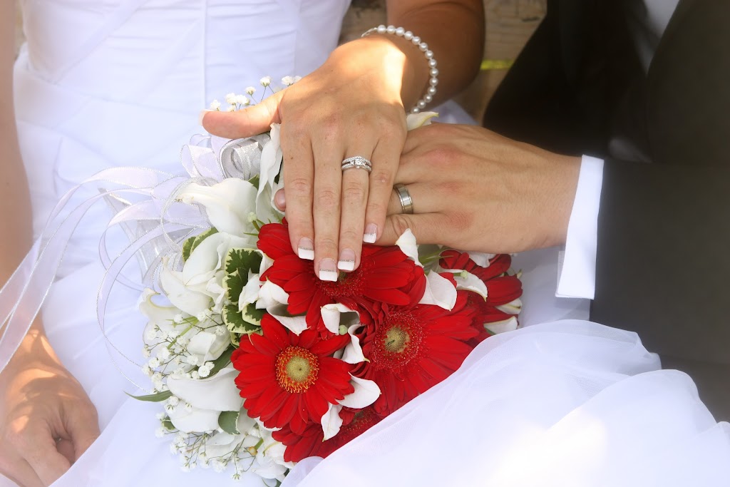 Holst Photography | 4980 Round Lake Rd, Killaloe, ON K0J 2A0, Canada | Phone: (613) 401-7724