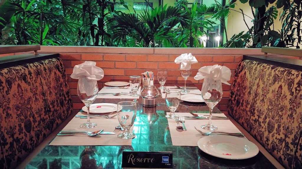 Restaurant La Couvee | 105 Chem. des Poirier, Montmagny, QC G5V 3T4, Canada | Phone: (418) 248-9520