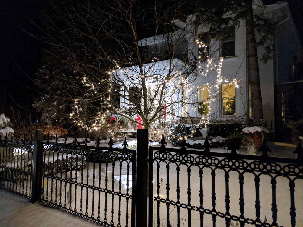 White Garden Bed & Breakfast | 164 Colborne St, Elora, ON N0B 1S0, Canada | Phone: (519) 767-4959