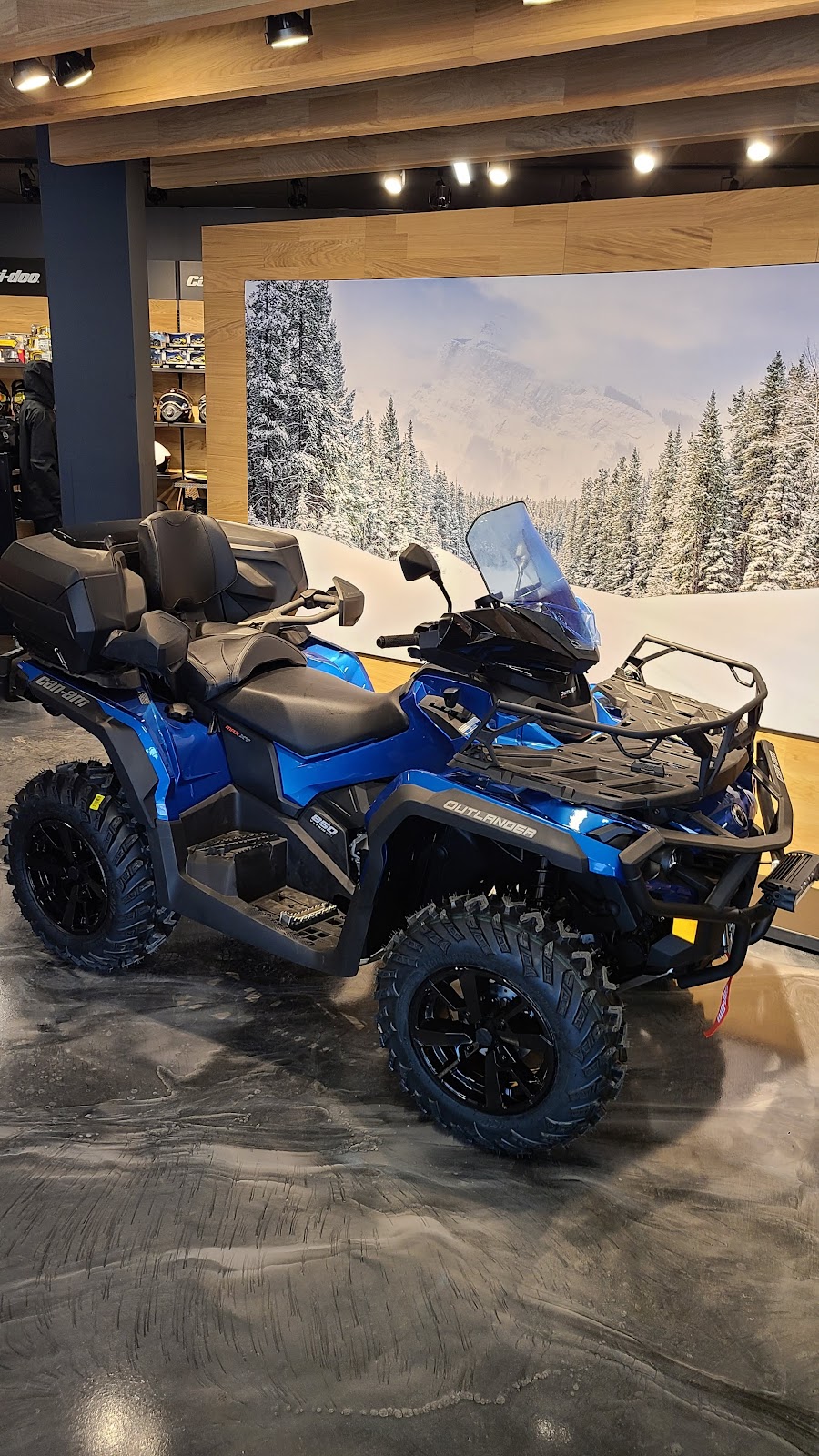 Gauvreau Ski-Doo | 4 Rte Principale E, Sainte-Cécile-de-Masham, QC J0X 2W0, Canada | Phone: (819) 456-2500