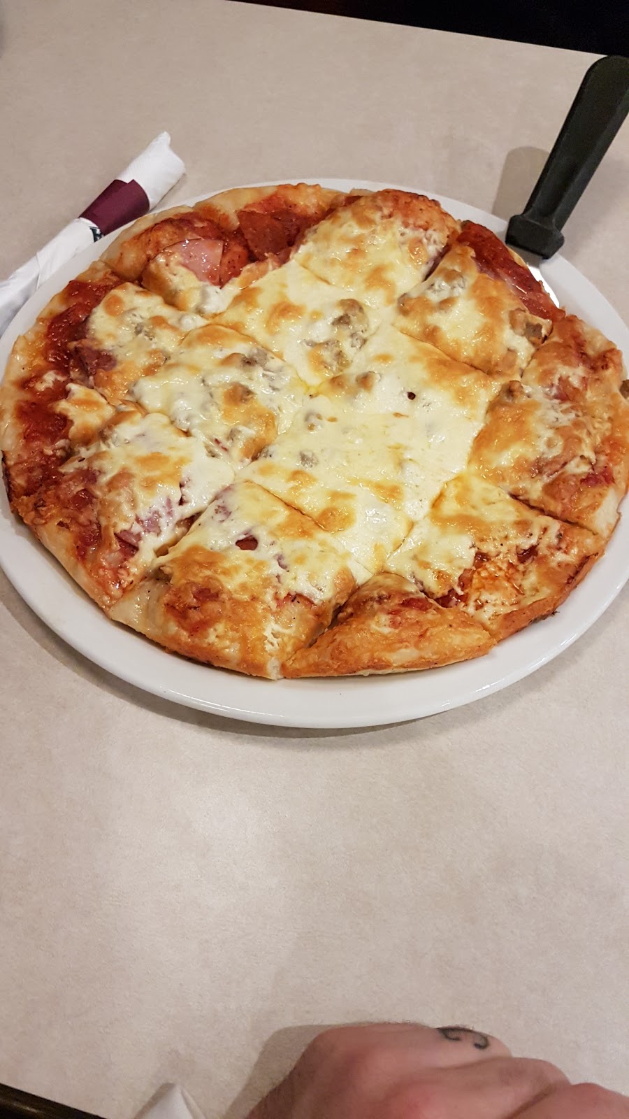Royal Pizza | 16721 127 St NW, Edmonton, AB T6V 0T1, Canada | Phone: (780) 476-2241