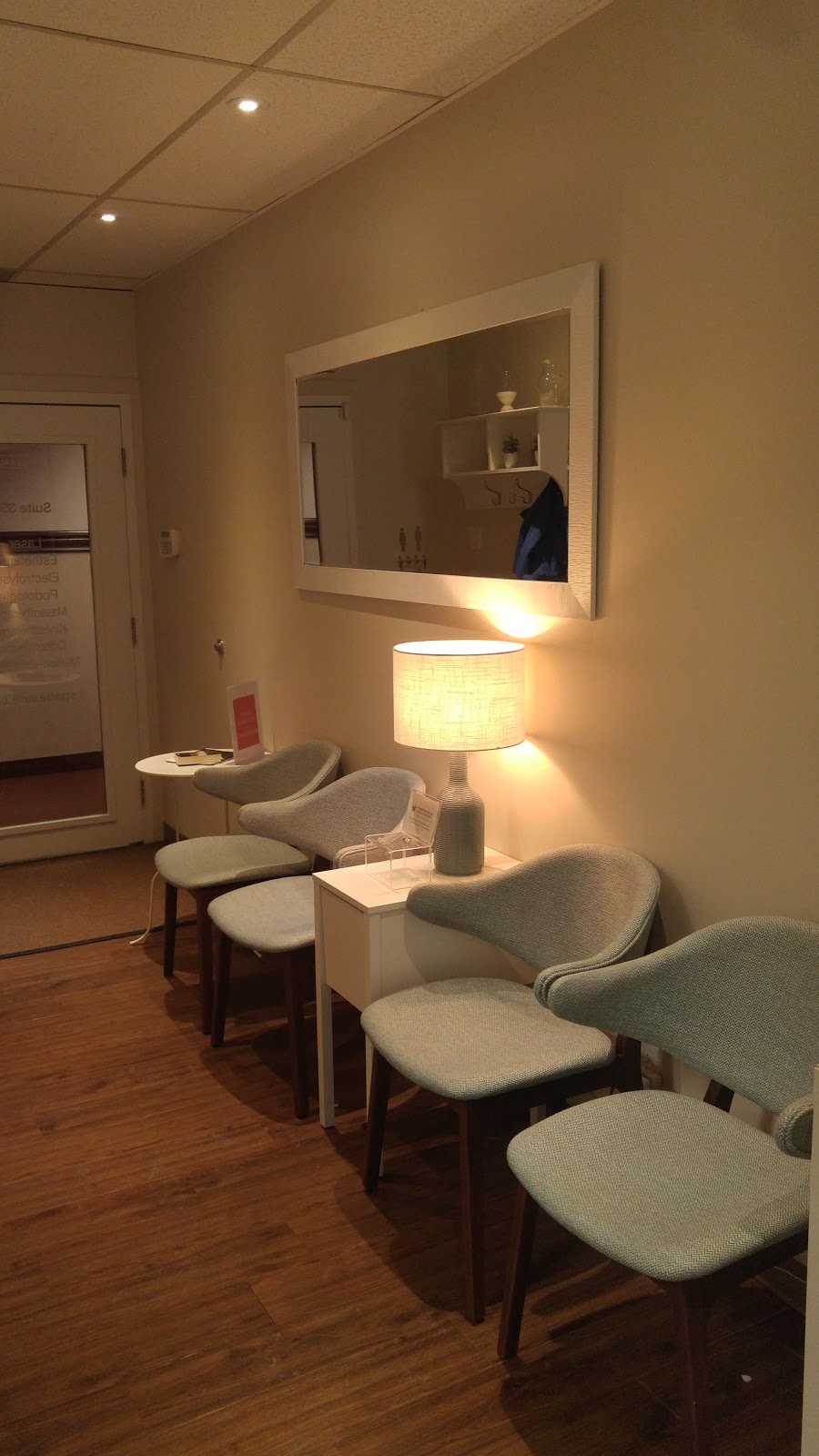 Centre de Santé Danielle De Montigny | 1717 Boulevard Saint-Martin O suite #350, Laval, QC H7S 1N2, Canada | Phone: (450) 967-8881