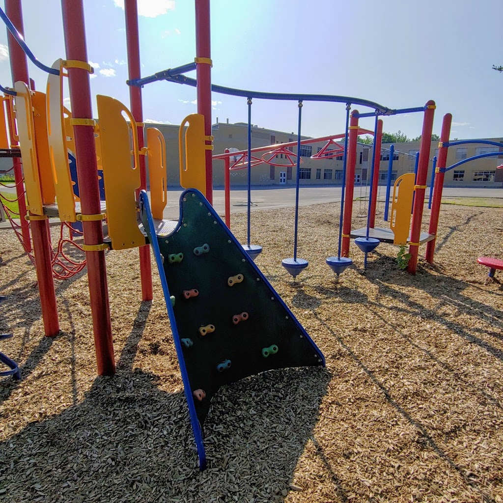 School Des Ramilles | 1030 Rue Gilles Vigneault, Blainville, QC J7C 5N4, Canada | Phone: (450) 433-5415
