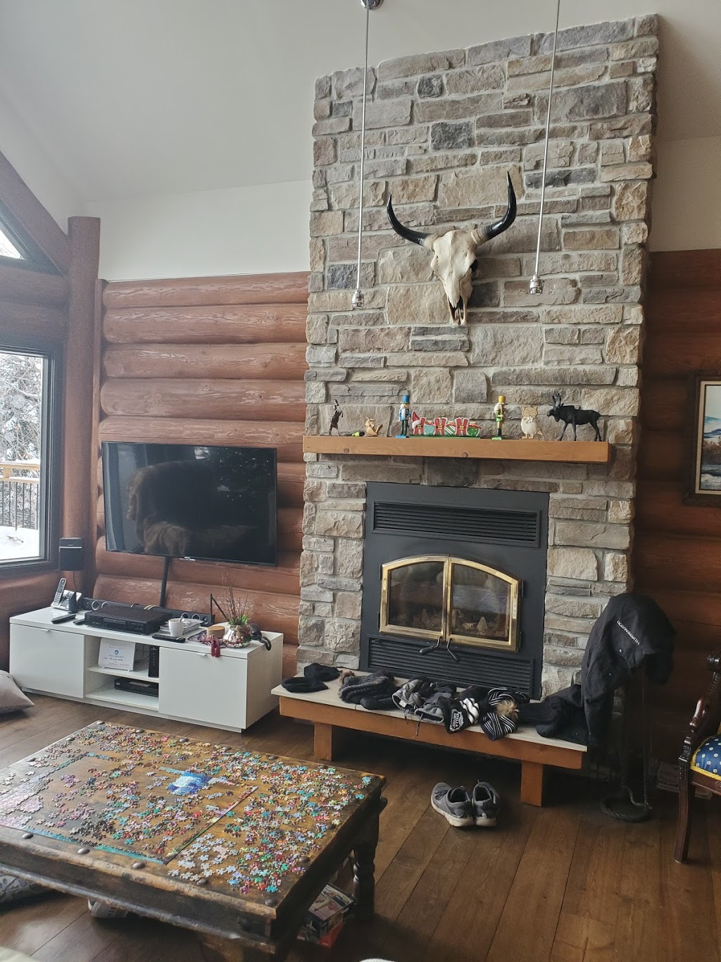 Chalet Le Grand Hibou | 2 Chemin du Boisé, Mandeville, QC J0K 1L0, Canada | Phone: (514) 701-4331