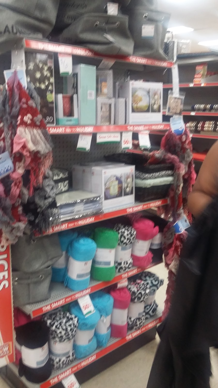 Family Dollar | 2320 Genesee St, Cheektowaga, NY 14225, USA | Phone: (716) 897-6065