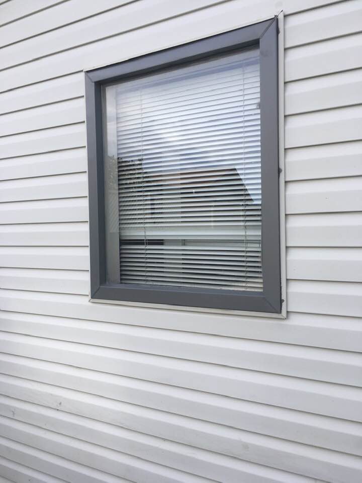 MC Exterior and Services - Biz is CLOSED DOWN | 39 Deermont Pl SE, Calgary, AB T2J 5P5, Canada | Phone: (403) 354-2969