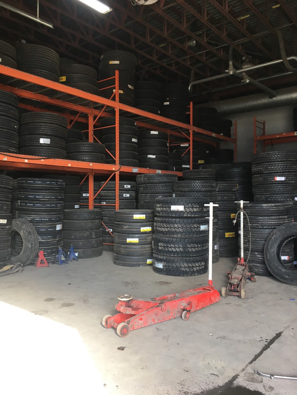Popular Tire | 225 Claireport Crescent, Etobicoke, ON M9W 6P7, Canada | Phone: (416) 679-1765
