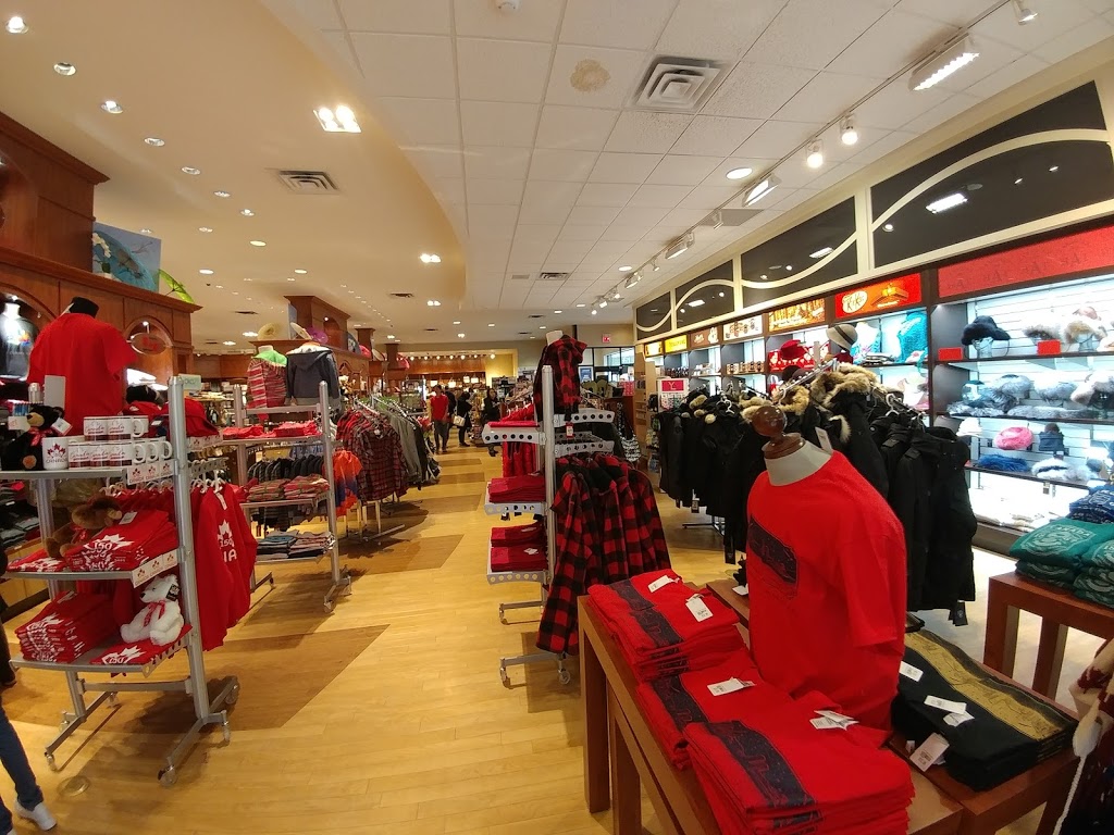 Duty Free Philipsburg | 3 QC-133, Philipsburg, QC J0J 1N0, Canada | Phone: (450) 248-4331