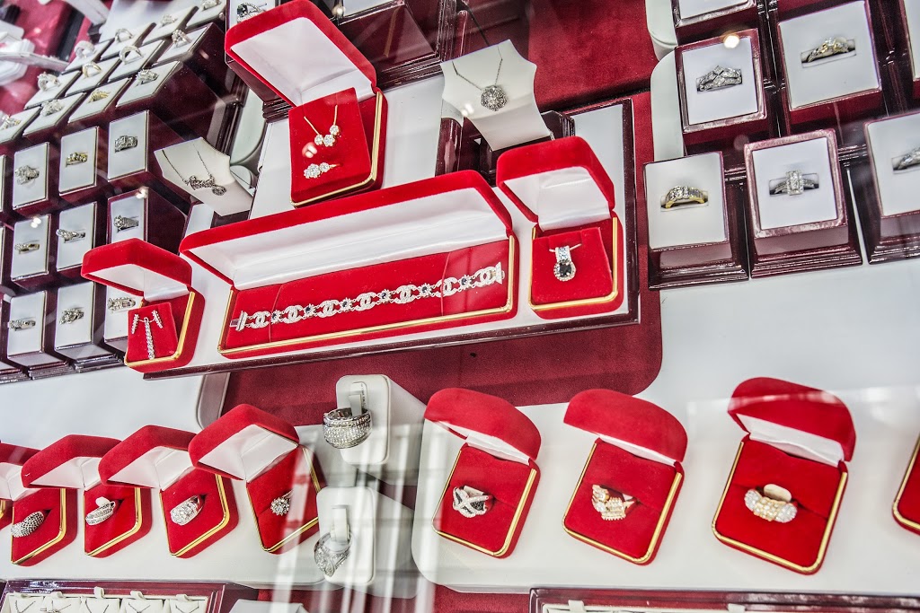 King Jewellery | 3615 Dixie Rd, Mississauga, ON L4Y 4H4, Canada | Phone: (905) 267-3103