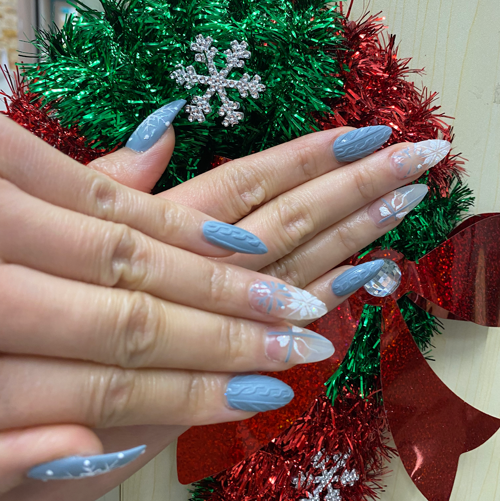 Bright Nails | 1944 38 Ave NW, Edmonton, AB T6T 0B9, Canada | Phone: (587) 754-8018
