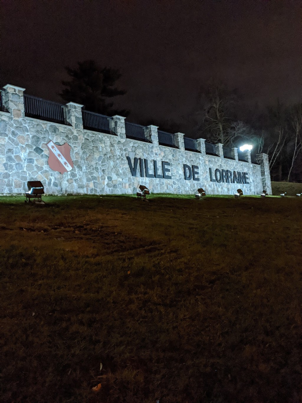 Hôtel de ville de Lorraine | 33 Bd de Gaulle, Lorraine, QC J6Z 3W9, Canada | Phone: (450) 621-8550