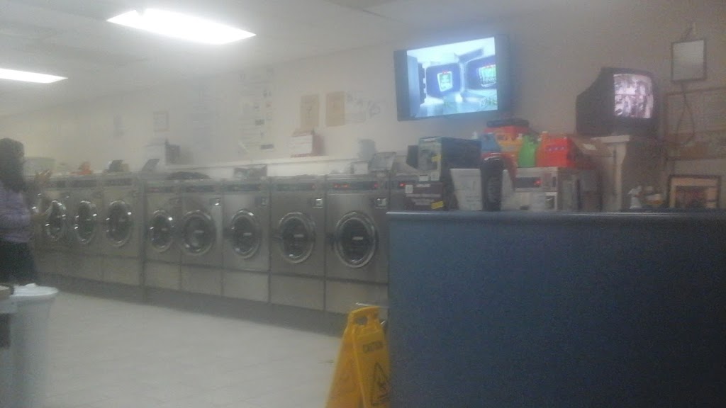 Scott Town Coin Laundry | 9550 120 St, Surrey, BC V3V 4C1, Canada | Phone: (604) 585-8531