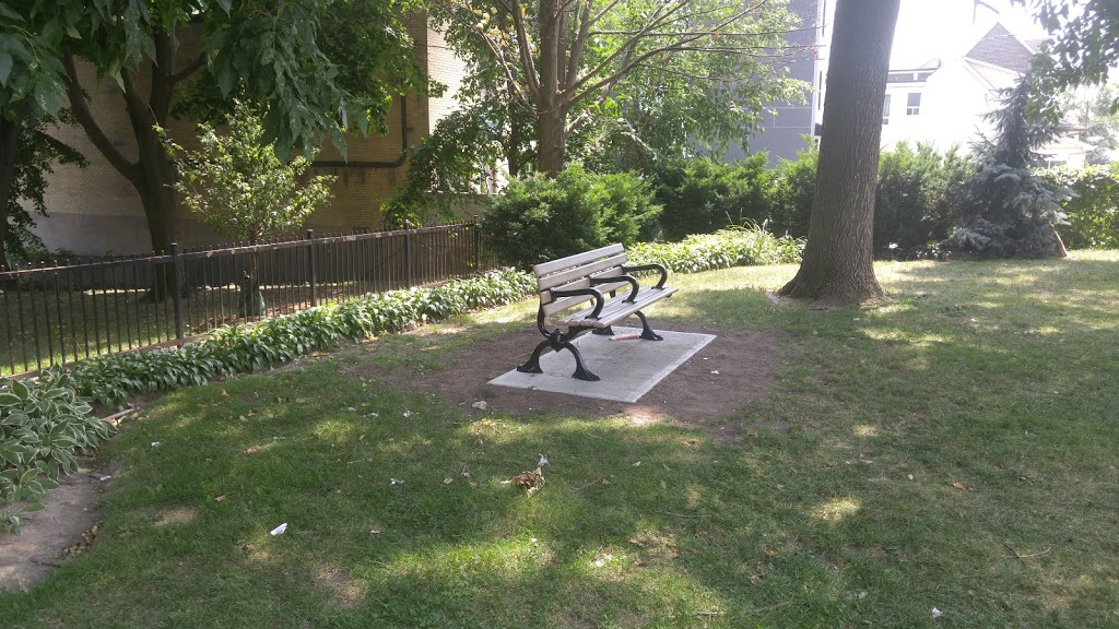 Moncur Park | 165 Coxwell Ave, Toronto, ON M4L 3B4, Canada | Phone: (416) 392-2489
