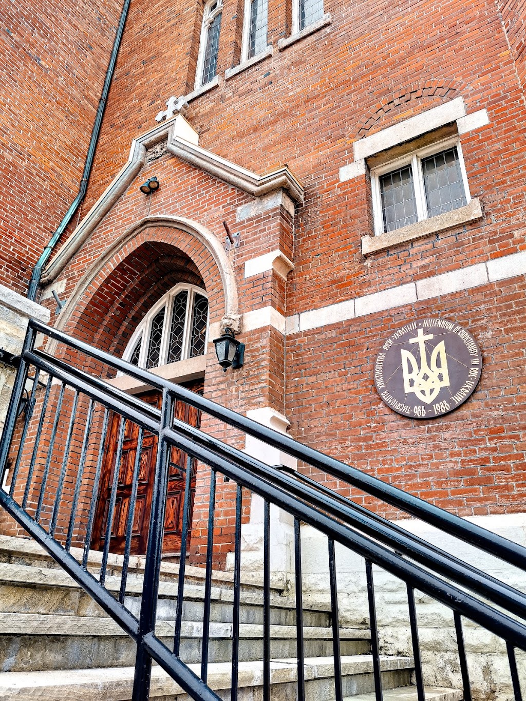 Saint Nicholas Ukrainian Catholic Church | 4 Bellwoods Ave, Toronto, ON M6J 1G2, Canada | Phone: (416) 504-4774