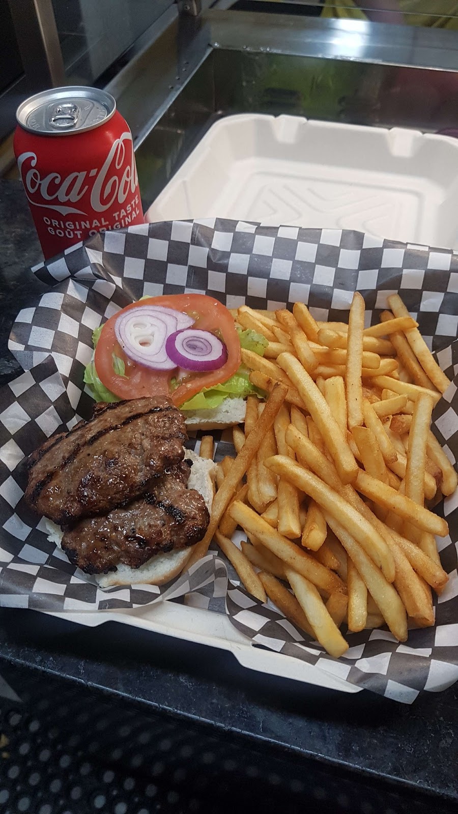 Clifford Snack Shack | 29 Elora St N Unit C, Clifford, ON N0G 1M0, Canada | Phone: (519) 327-4444