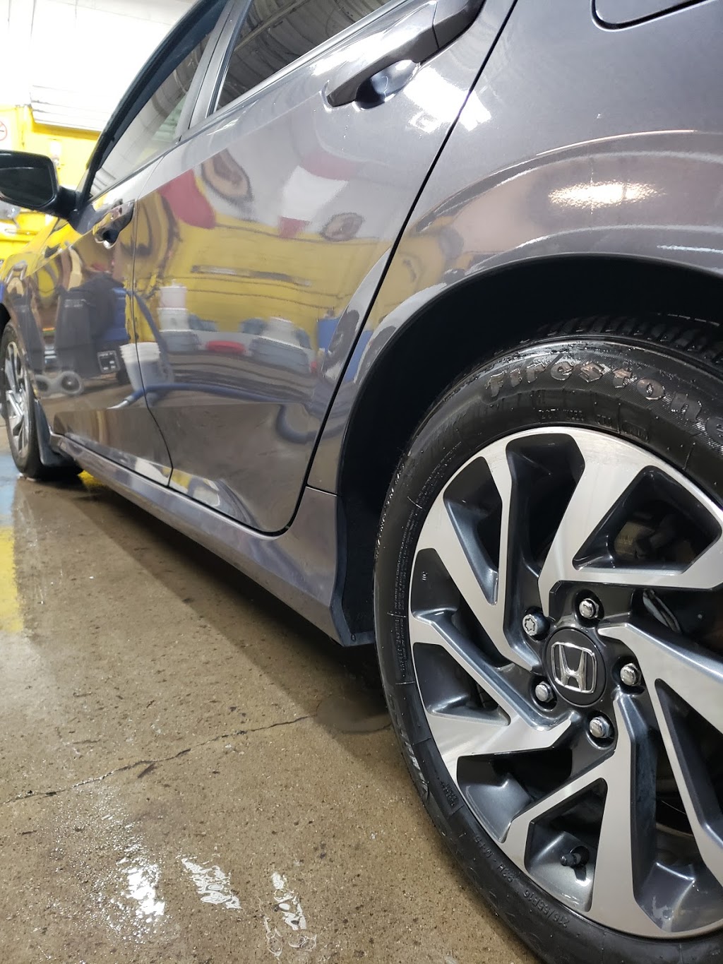 Signature Auto Tint & Detailing | 2655 Lawrence Ave E, Scarborough, ON M1P 2S3, Canada | Phone: (647) 718-3007