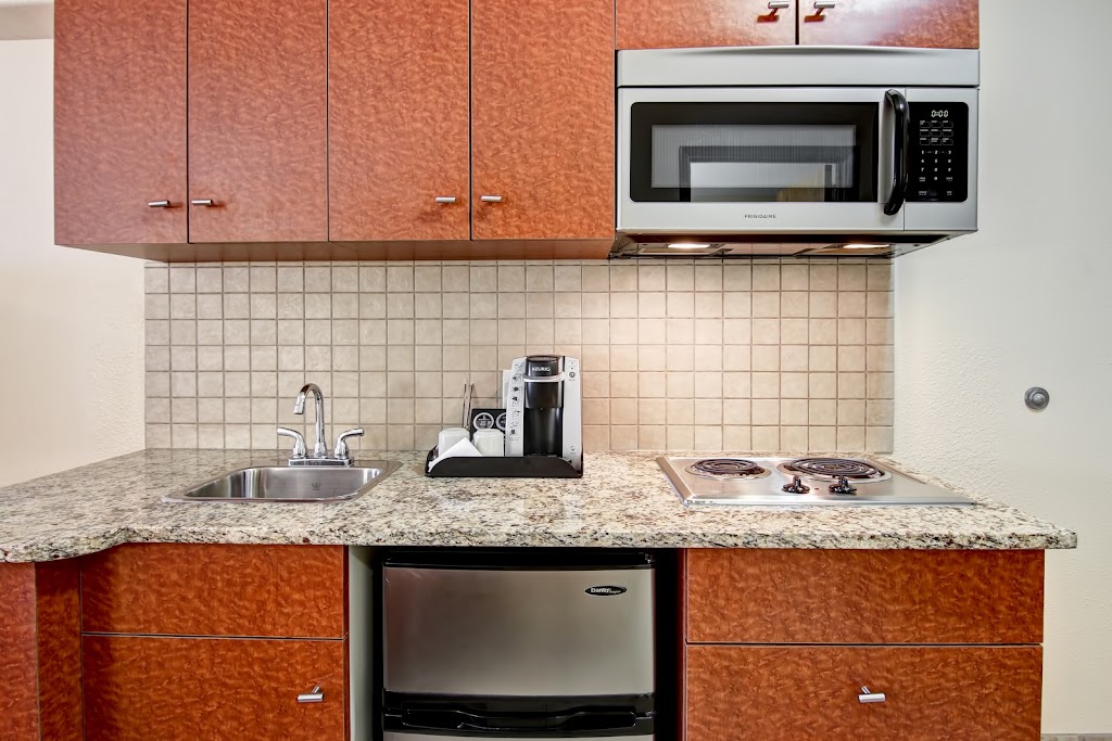 Canalta Hotel Rocky Mountain House | 4406 41 Ave, Rocky Mountain House, AB T4T 1J6, Canada | Phone: (403) 846-0088