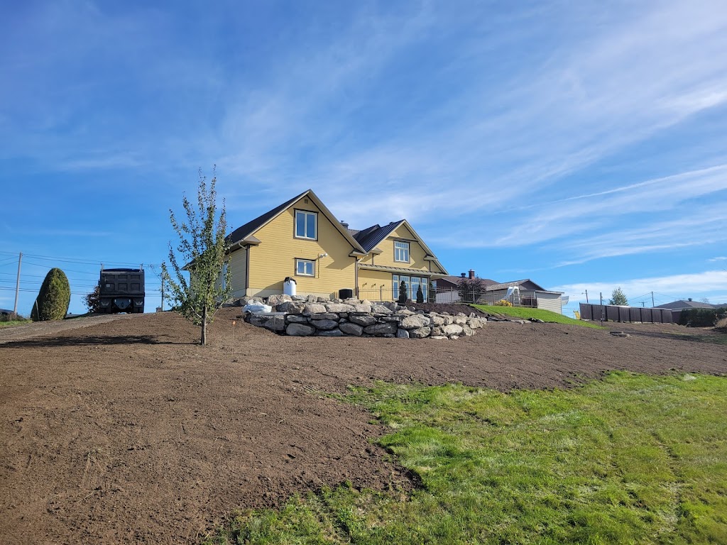 Excavation RFL | 3 Rue des Érables #676, Saint-Elzéar, QC G0S 2J0, Canada | Phone: (418) 389-5564