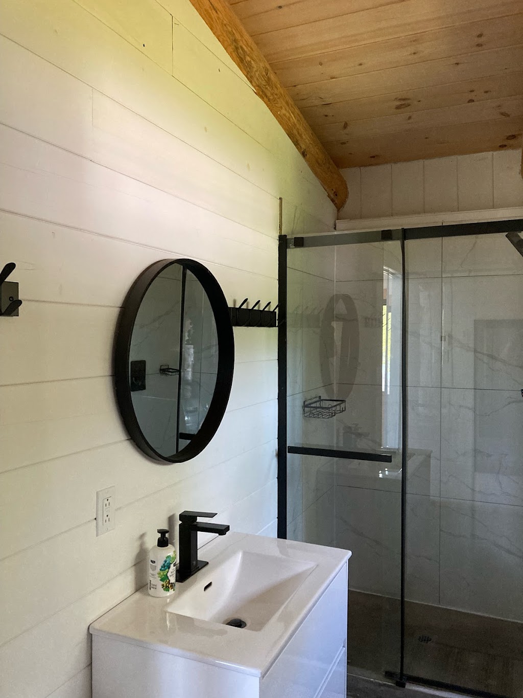 Chalet le 1458 | 1458 Chem. du Dom. Lachance, Weedon, QC J0B 3J0, Canada | Phone: (819) 349-4300