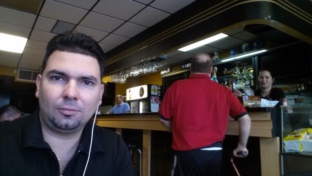 Cavallino Cafe Sports Bar | 930 The Queensway, Etobicoke, ON M8Z 1P4, Canada | Phone: (416) 252-7222