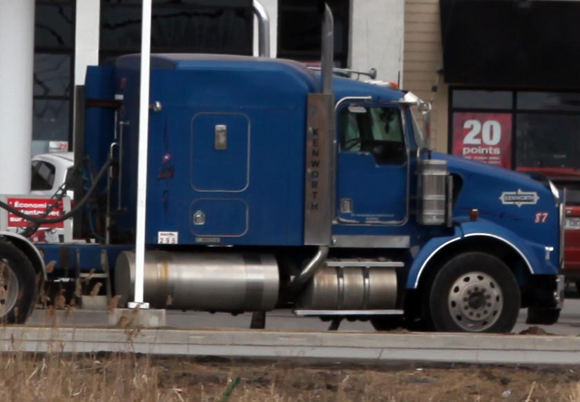 Service Mobile Poids Lourds P.V. Inc | 1001 Rang des Venne, Saint-Côme, QC J0K 2B0, Canada | Phone: (450) 758-6101
