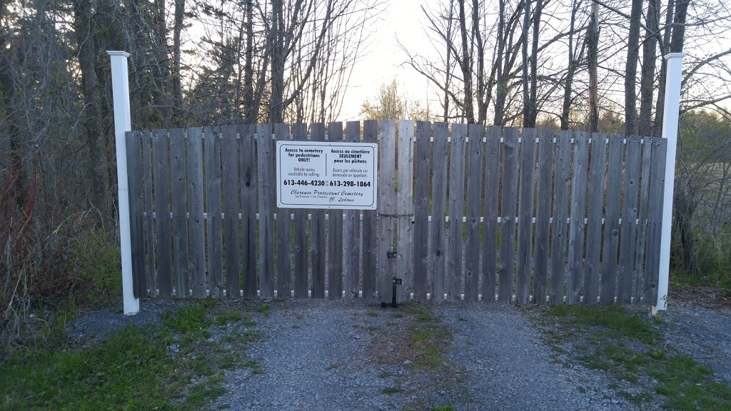 Clarence Cemetery | 2639 Old Highway 17, Rockland, ON K4K 1W3, Canada