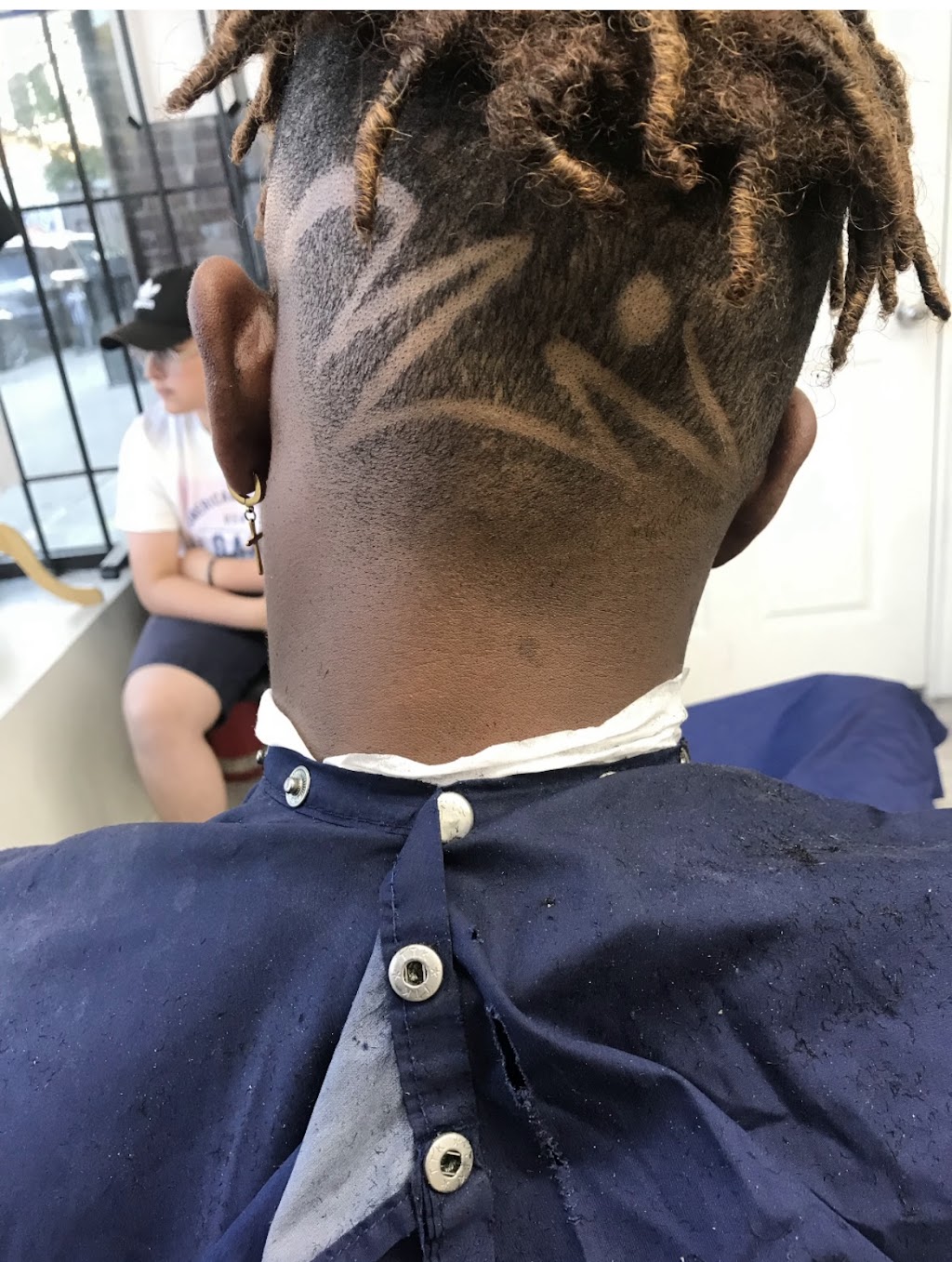 Fade Lounge | 1632 Frolis St, Oshawa, ON L1K 0L6, Canada | Phone: (647) 218-0622