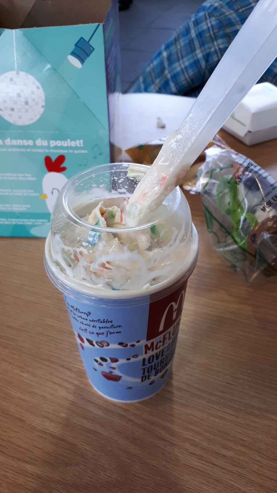 McDonalds | 1003 Chemin de Masson, Gatineau, QC J8M 1R4, Canada | Phone: (819) 281-6574