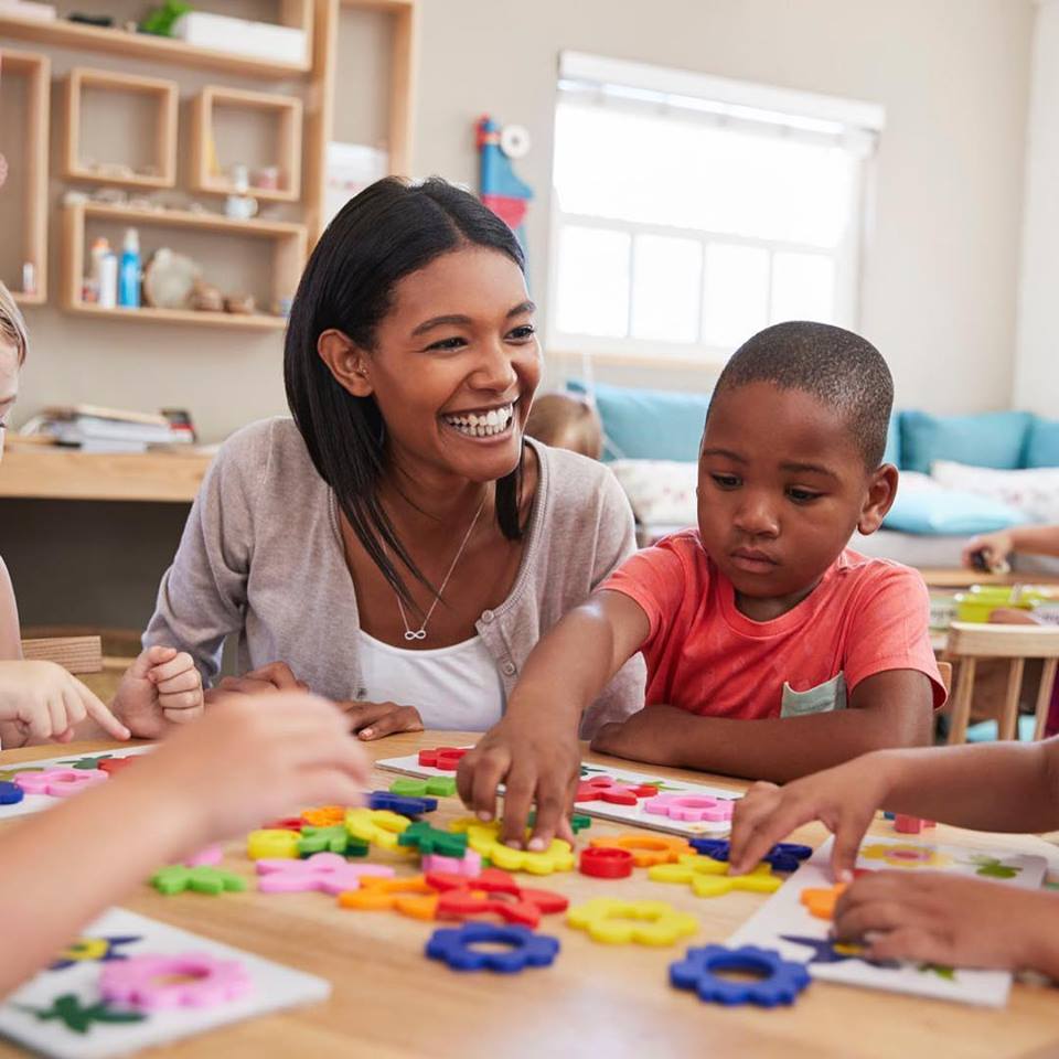 Durham Montessori School & Daycare | 200 Byron St S, Whitby, ON L1N 4P6, Canada | Phone: (905) 665-0505