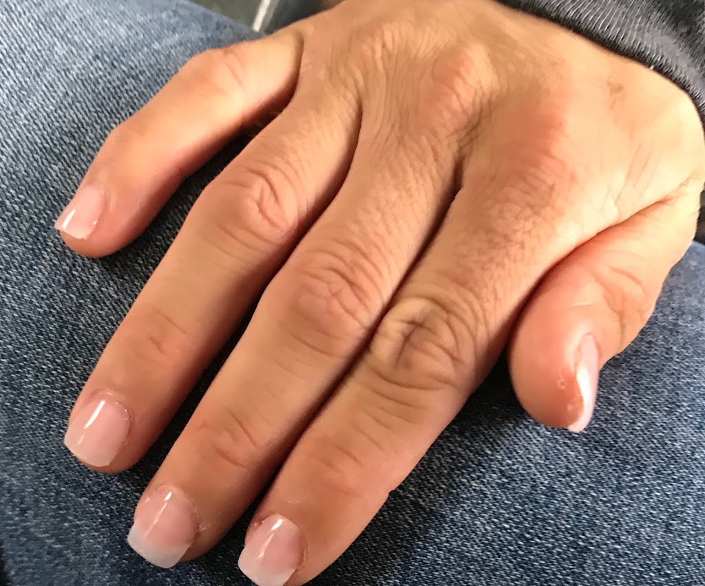 Cali Nails | 6631 Island Hwy N, Nanaimo, BC V9T 4T7, Canada | Phone: (250) 390-7558